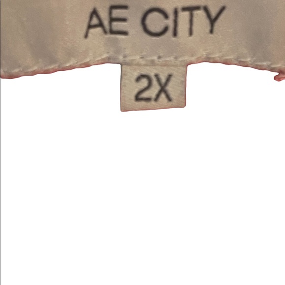 V-neck true red beaded detailing v-back to the neck - Picture 10 of 10